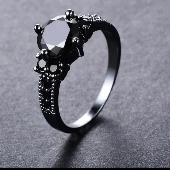 COPY - Gothic style ring - Picture 1 of 6